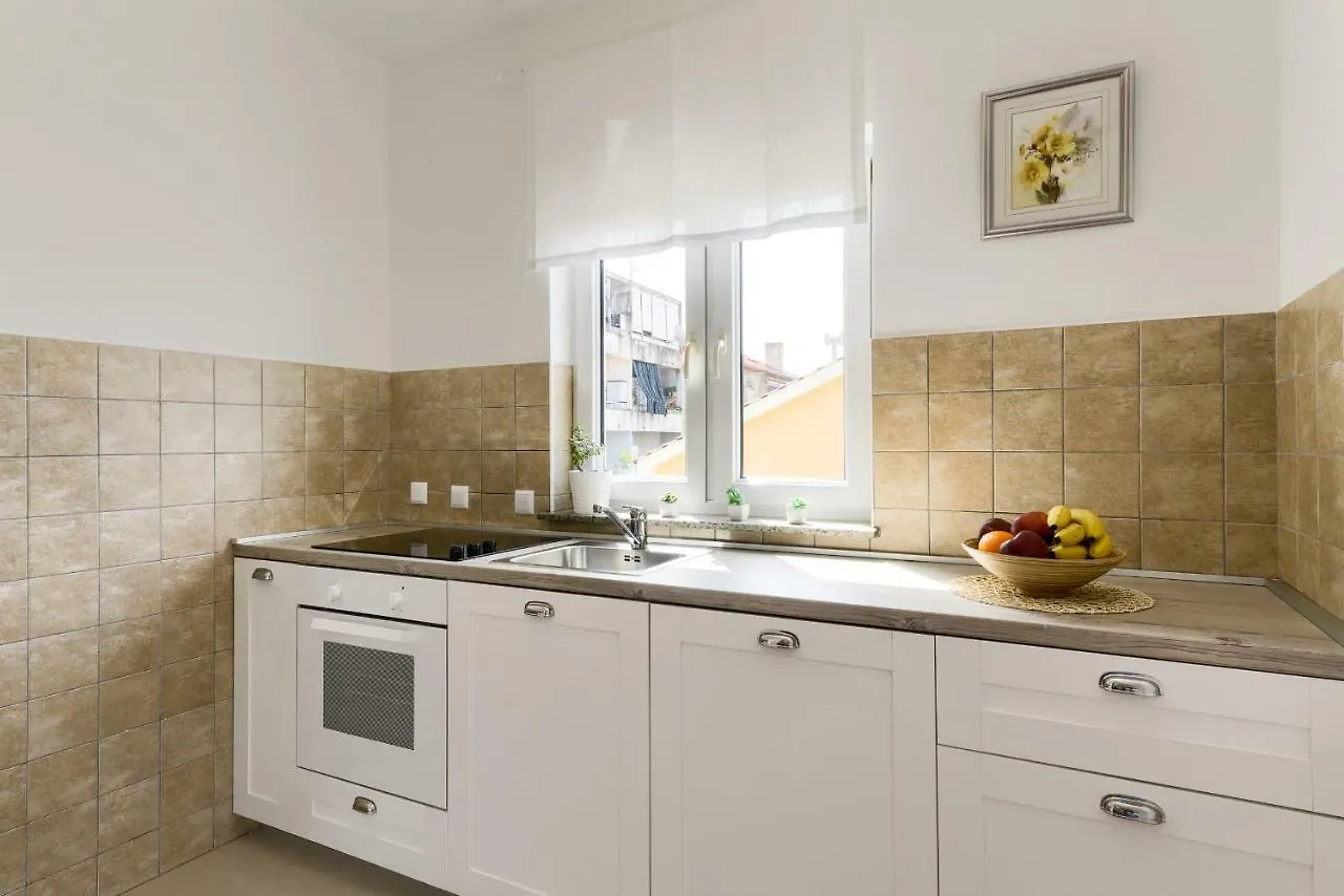 Lrs Apartment In The Center Of Zadar